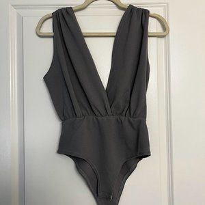 Boohoo Grey V Neck Plunge Tank Top Body Suit Size 8